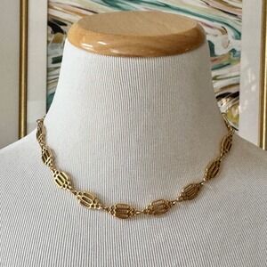 VNTG Crown Trifari Gold Tone Link Necklace Geometric Design Elegant Statement